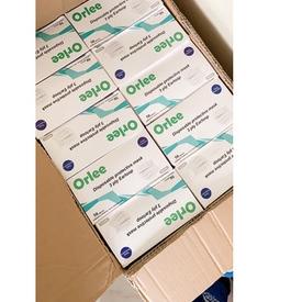 ☎ MASKER MEDIS 3PLY ORLEE EARLOOP POLOS EMBOS 3 PLY CANTOL WARNA HITAM PUTIH ABU ISI 50PCS KEMENKES 