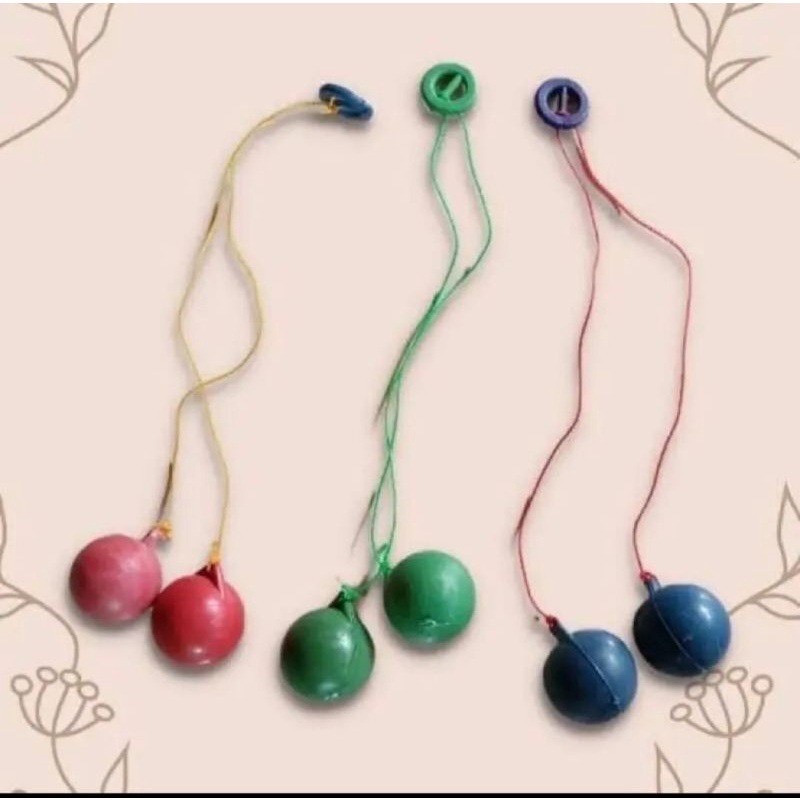 Mainan Anak Latto Latto Etek Etek Viral / Permainan Jadul Untuk Melatih Kreativitas Ketangkasan Dan Keseimbangan Tangan / Bola Tek Tek Tok Viral Game Tradisional Clackers Lato Lato