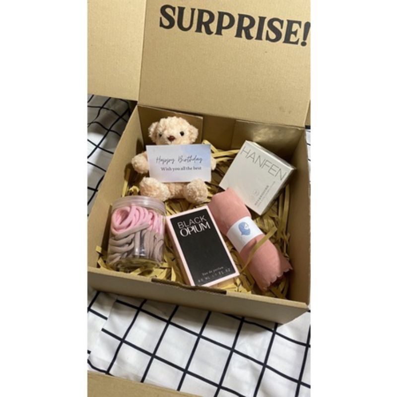 

(SHHI) HAMPERS MINI HIJAB PREMIUM / KADO CEWEK / ULANG TAHUN / WEDDING / ANNIVERSARY / KADO PACAR