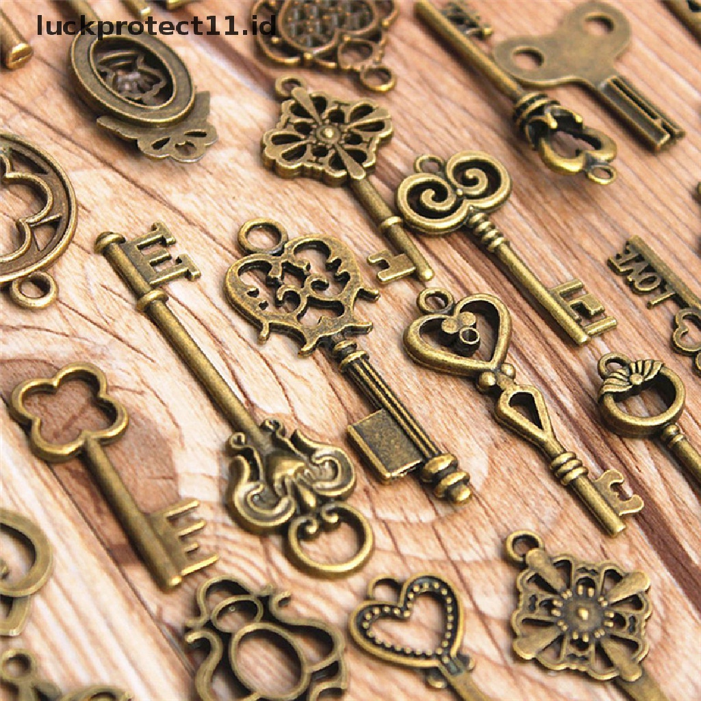 /Fashion Hot//// Set 70pcs Antik Vintage Old Look Bronze Skeleton Keys Fancy Heart Bow Pendant.