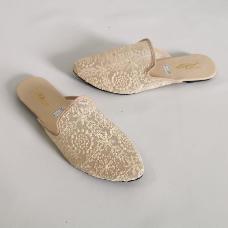 Arlaine - Angel sandal slop wanita / sandal brukat / sandal slop brukat / selop wanita [Cream] [BPG.