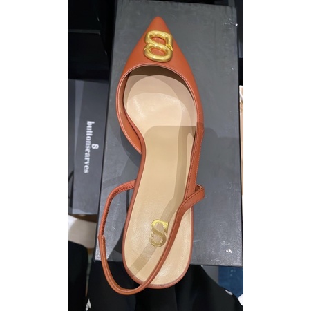 Buttonscarves Kylie Mid Heel Shoes