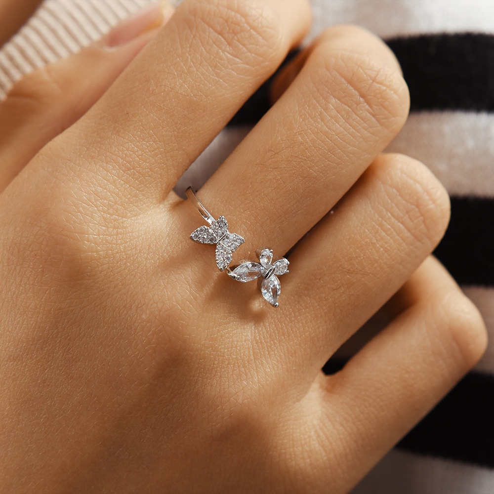 Hadiah Yang Indah Elegan Cincin Jari Cincin Pesta Cincin Bertatahkan Zirkon Minimalis Sederhana Korea Mengkilap Lucu Kristal Kupu-Kupu Wanita Perempuan Pernikahan Fashion Perhiasan Adjustable Open