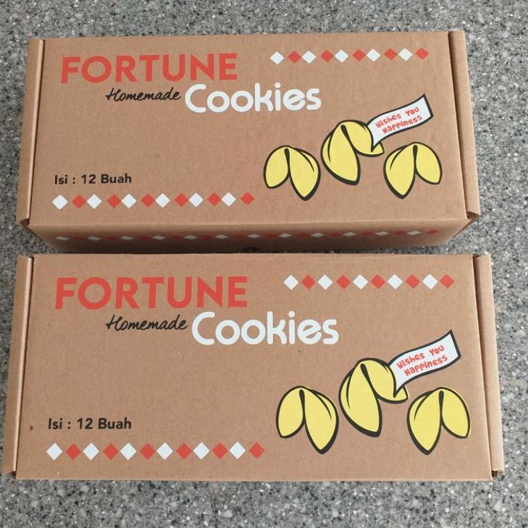 

(Kode)-J82B❤ Fortune Cookies Original kue kering ada kata kata dalam tekukan kue CUSTOM TEXT (isi 12 piece) premium