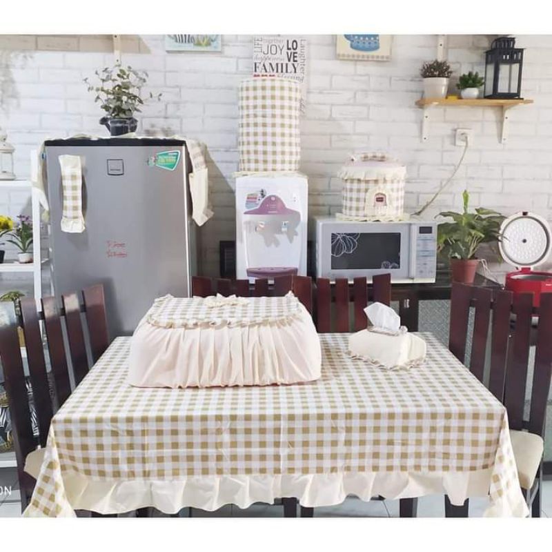 Set taplak meja makan motif kotak-kotak