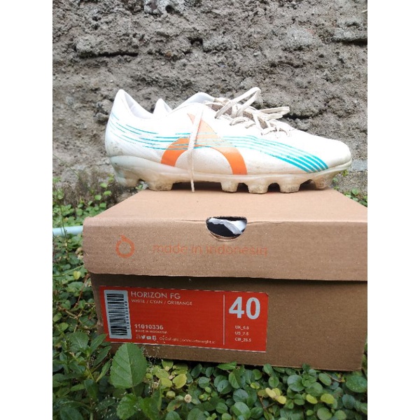 SEPATU BOLA ORTUSEIGHT SECOND ORI