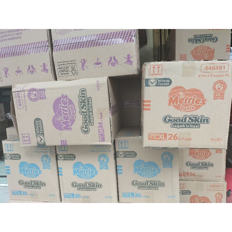 1 karton isi 4 ball pampers merries s40/M34/L30/xl26 tipe celana