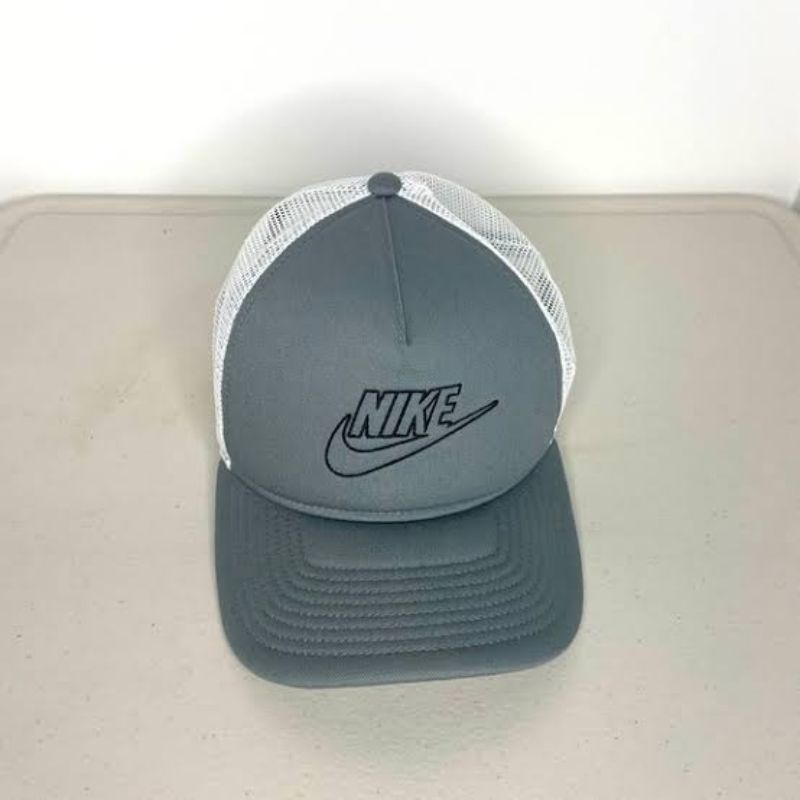 Nike Classic 99 Futura Trucker Cap Grey Abu DC3984-084 Topi Original