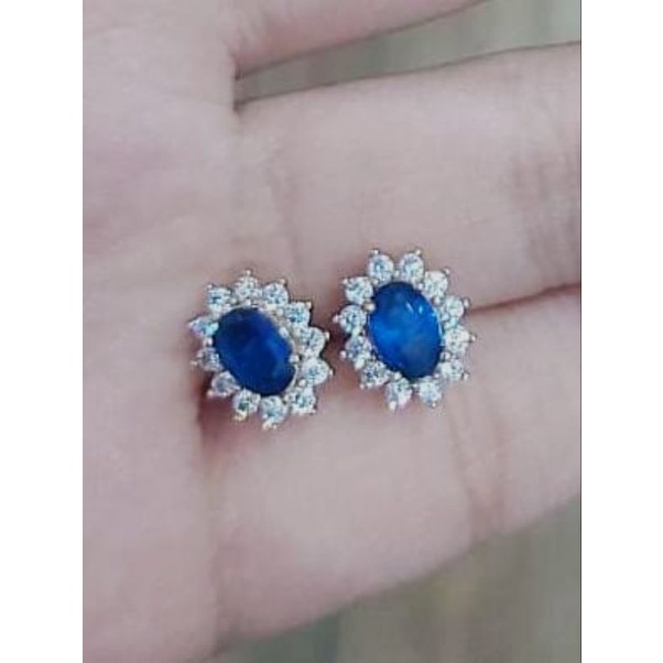 Anting Permata Biru