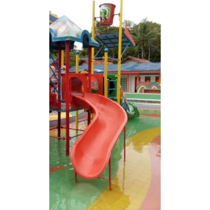 perosotan seluncuran lengkung belok kolam renang fiberglass mainan anak outdoor