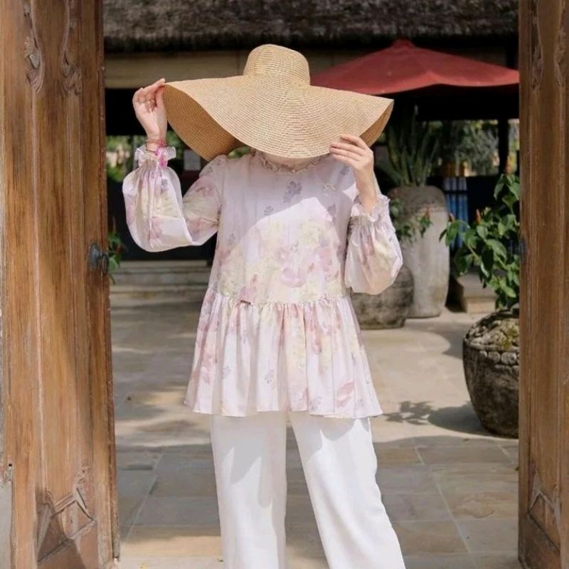 READY STOCK Nara Blouse Grey Blush Pink XL Wearing Klamby Wearingklamby Atasan Baju Sale