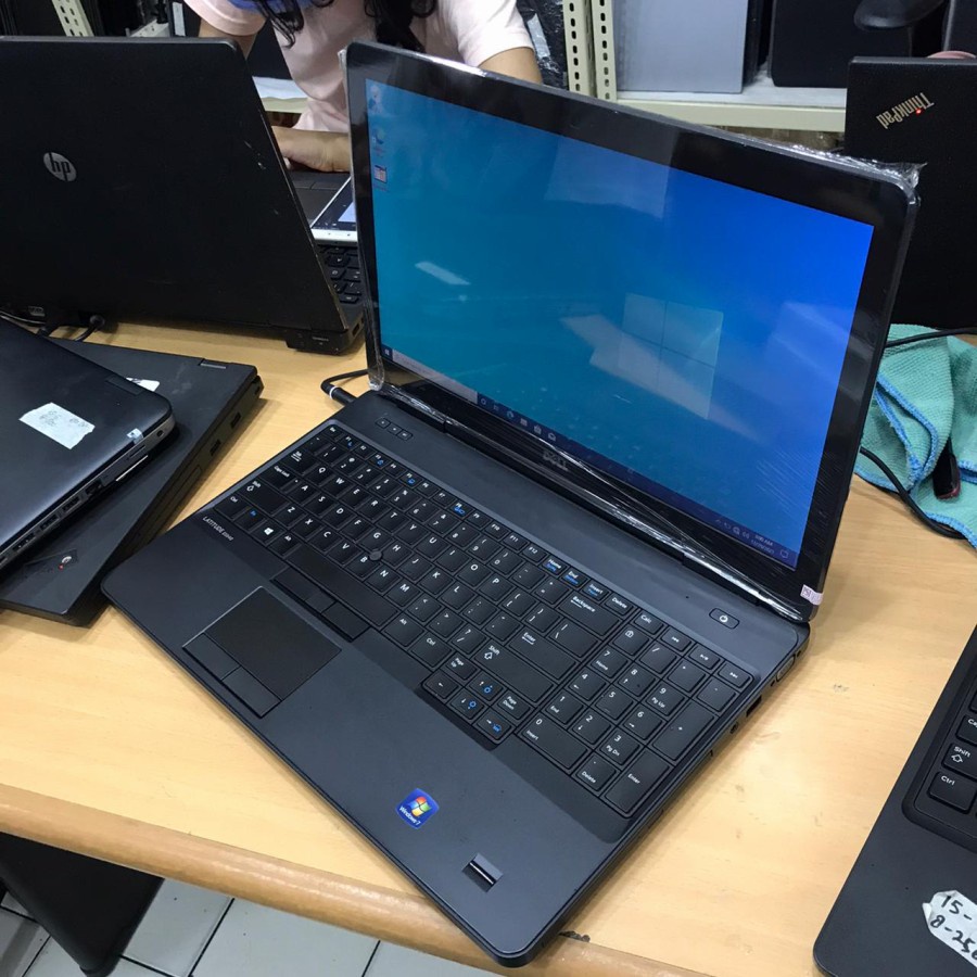 Laptop Dell Latitude E5540 ci7 Generasi 4TH SALE!!