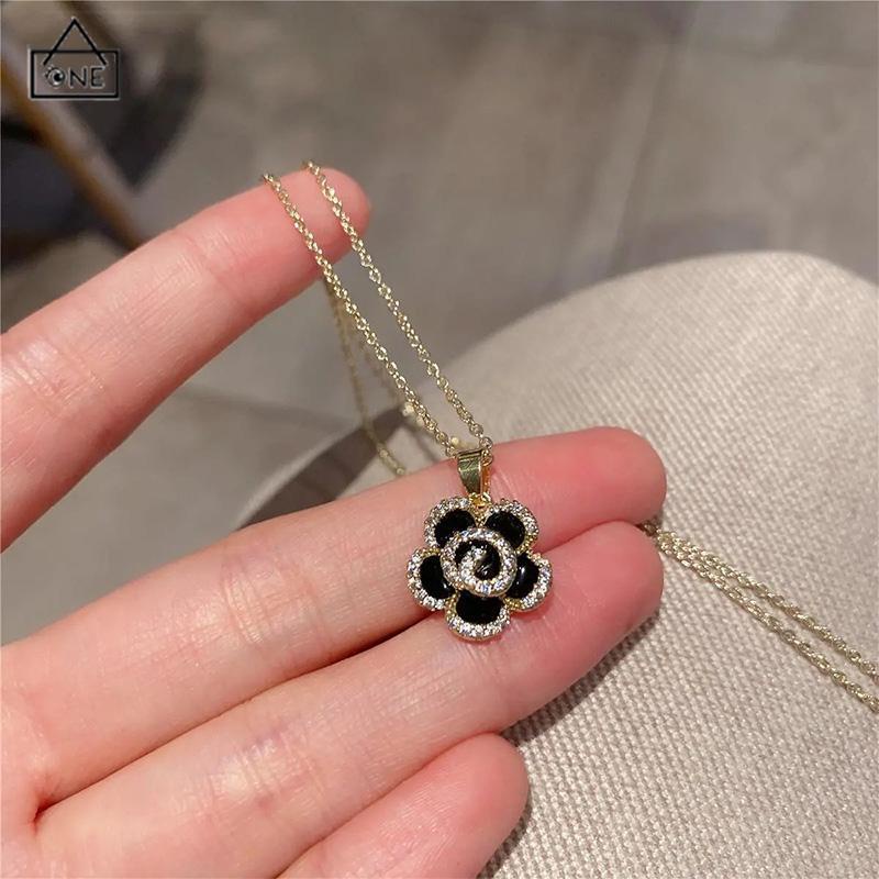 COD❤️Kalung Wanita Gaya Korea Makna Desain Camellia Liontin Rantai Selangka Untuk Perhiasan Wanita-A.one