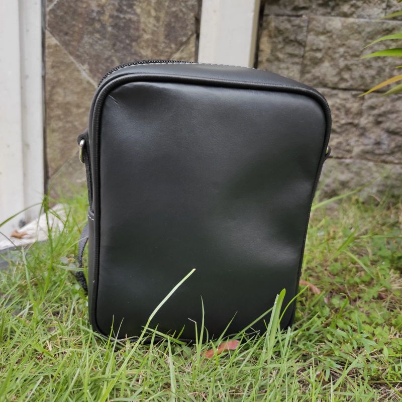 SlingBag Pria Original DM | Tas Slempang Pria | Tas Bahu Pria Minimalis
