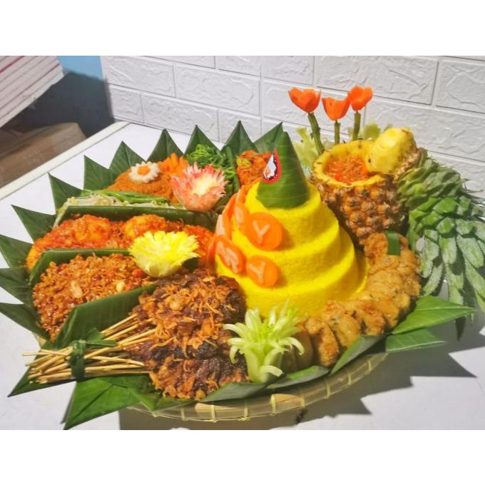 

Nasi Tumpeng Menu Vegetarian Porsi Bervariasi