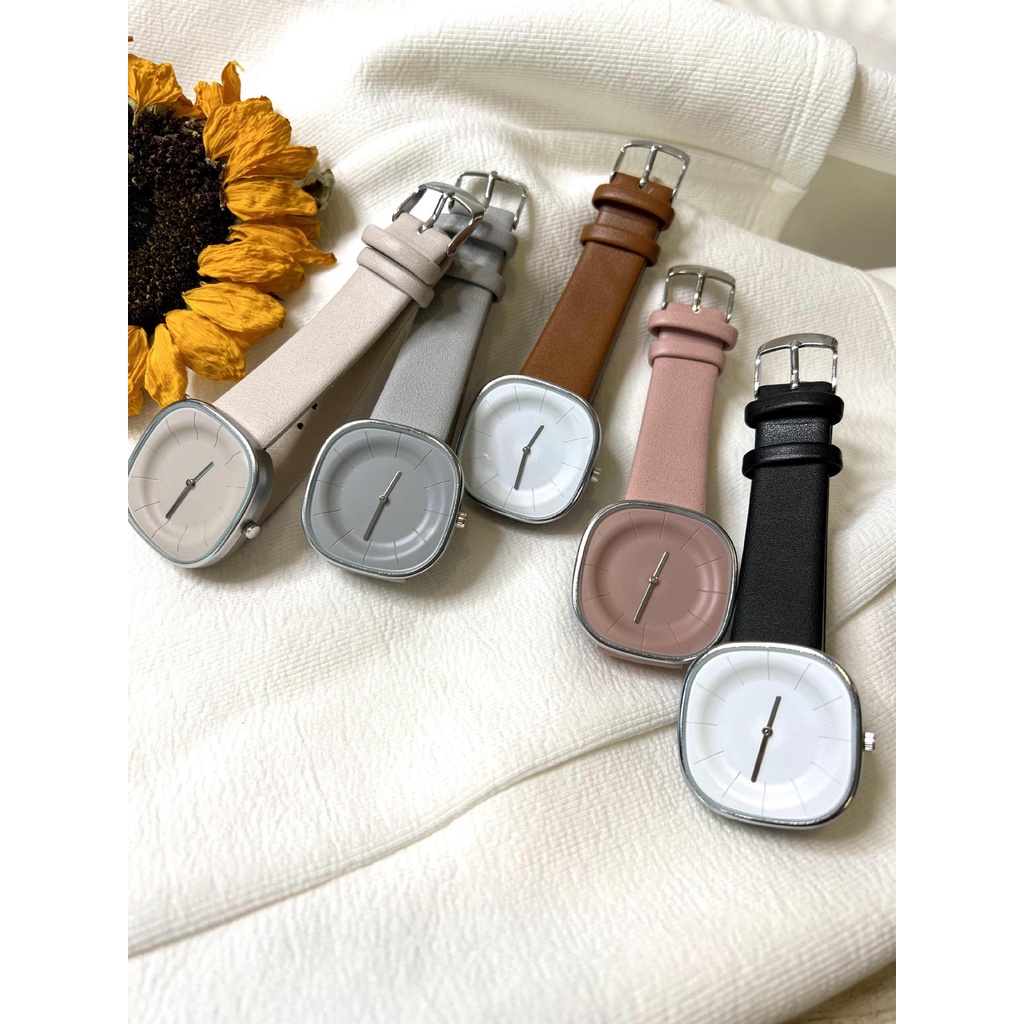 Jam Tangan Wanita Quartz Fashion Terbaru Anti Air Waterresistant Tali Strap Kulit Premium Original Import RG 33 Model Simple Mewah Elegant Korean Style Women Watch (FREE BOX + BUBBLE WRAP)