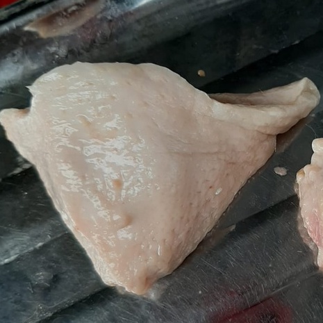 

tunggir bebek isi 1kg/tunggir murah/pantat bebek/brutu/frozeen