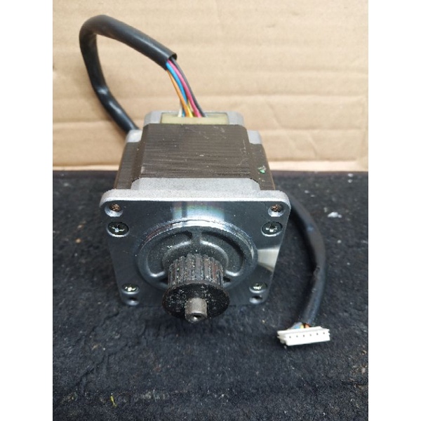 dinamo cnc motor stepper sanyo denki 1,6ohm -1,8step 6wire kabel