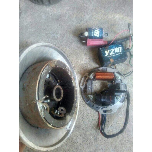 magnet yzm garage