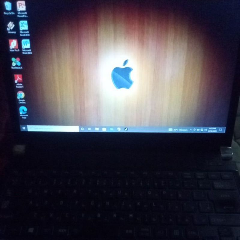 TOSHIBA DYNABOOK  R731 CORE i3