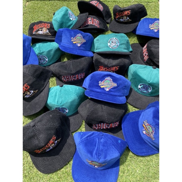 TOPI SNAPBACK CORDUROY VINTAGE MLB NHL NBA CHICAGO BULLS MIGHTY DUCKS BISONS BASEBALL WORLD SERIES