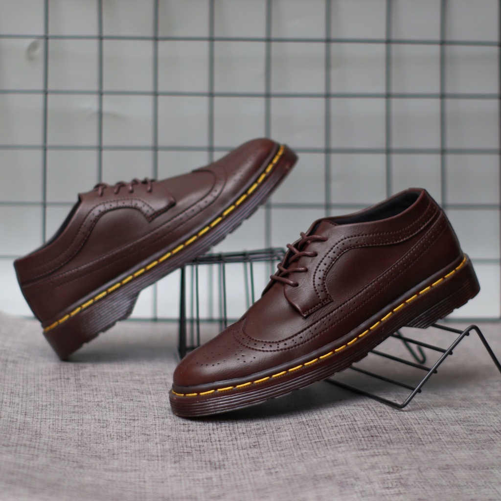 Sepatu Pantofel Formal Docmart Low Boots Kulit Pria Kerja Kantor
