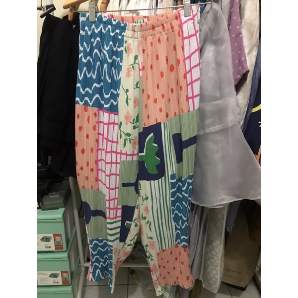 Nadjani Pleats Pants