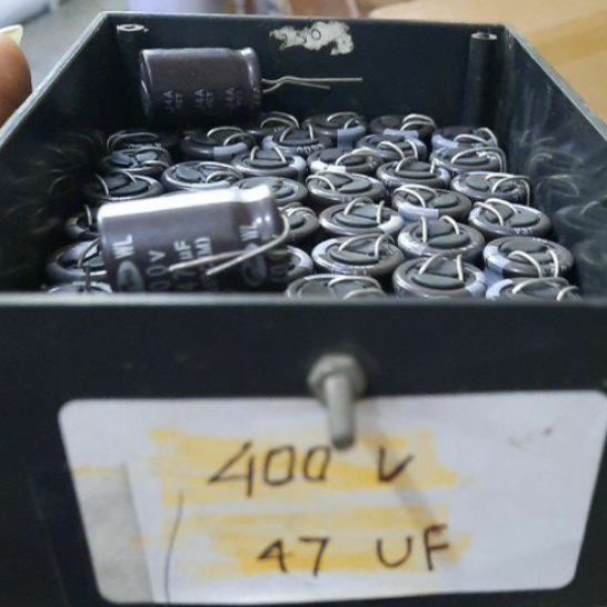 elco 400v 47uf