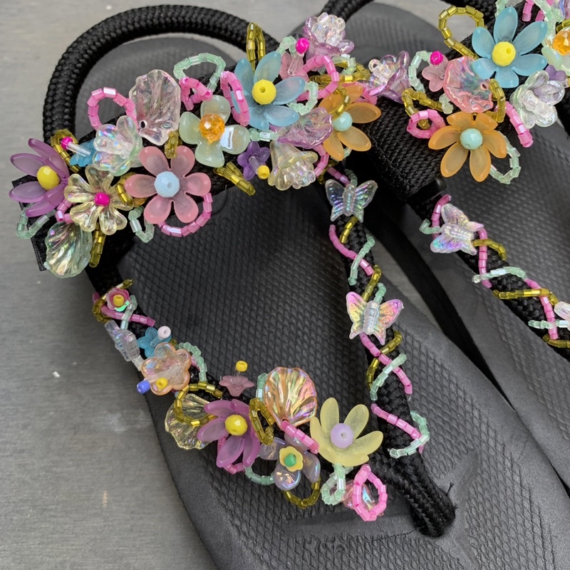yunabi sandal beads manik