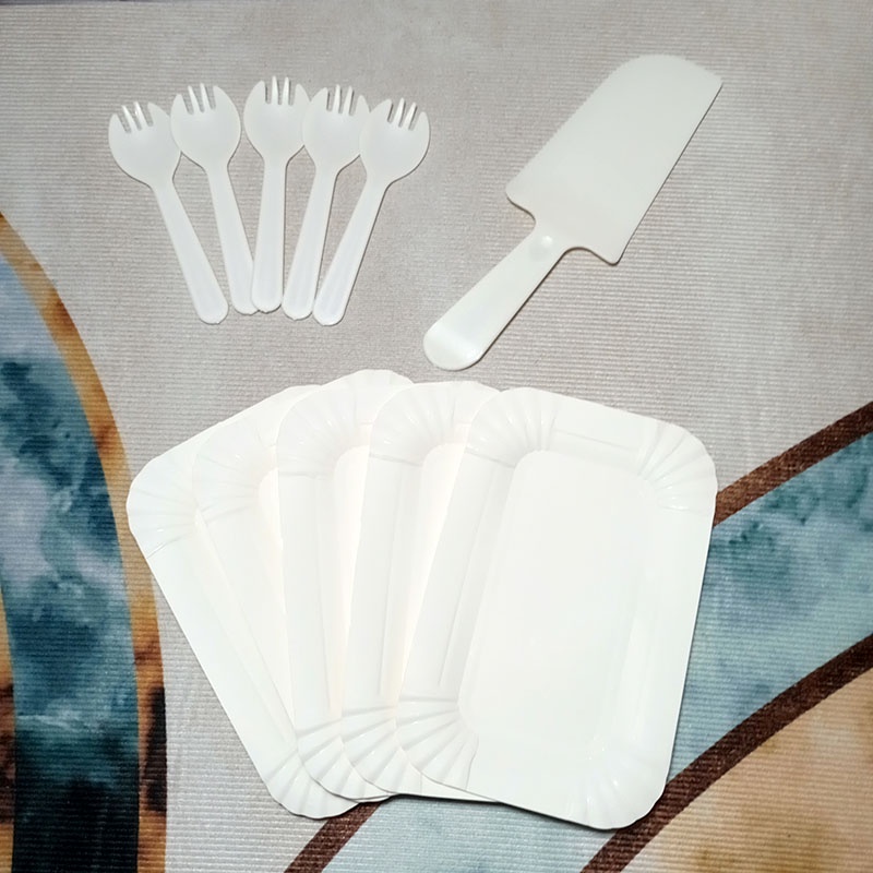 Set Pisau Sendok Piring Kue Ulang Tahun Pesta Pemotong Kue Ultah Untuk 5 Orang Plastic Cake Pie Cutter  Server Utensil / Birthday Plastic Cake Knife  / Frosting Fondant Pastry Cake Slicer Cutter Kitchen Tools