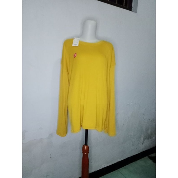 atasan uniqlo oversize