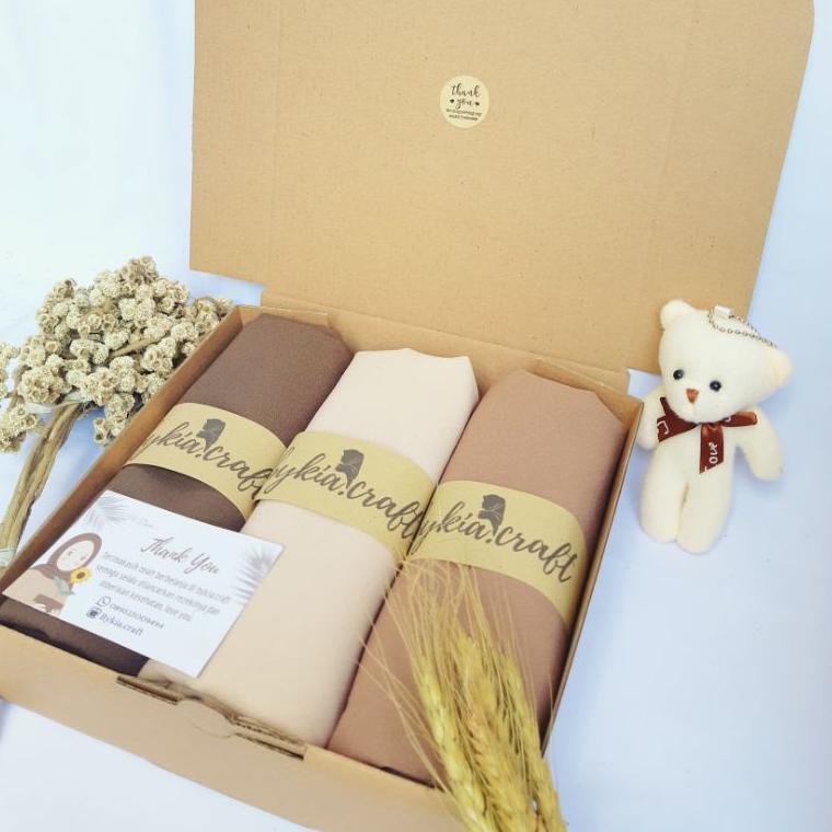 

WOW BANGET GIFT BOX HIJAB PASHMINA KADO WISUDA/KADO PERNIKAHAN/KADO ULANG TAHUN ! 865