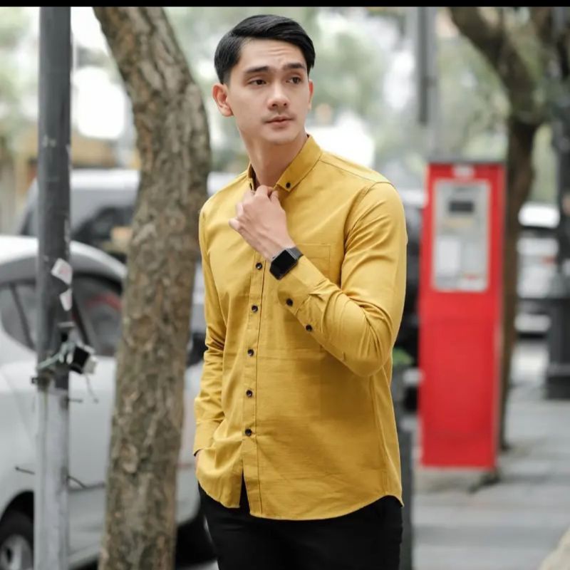 BAJU KEMEJA SLIMFIT POLOS DISTRO LENGAN PANJANG WARNA KUNING KUNYIT