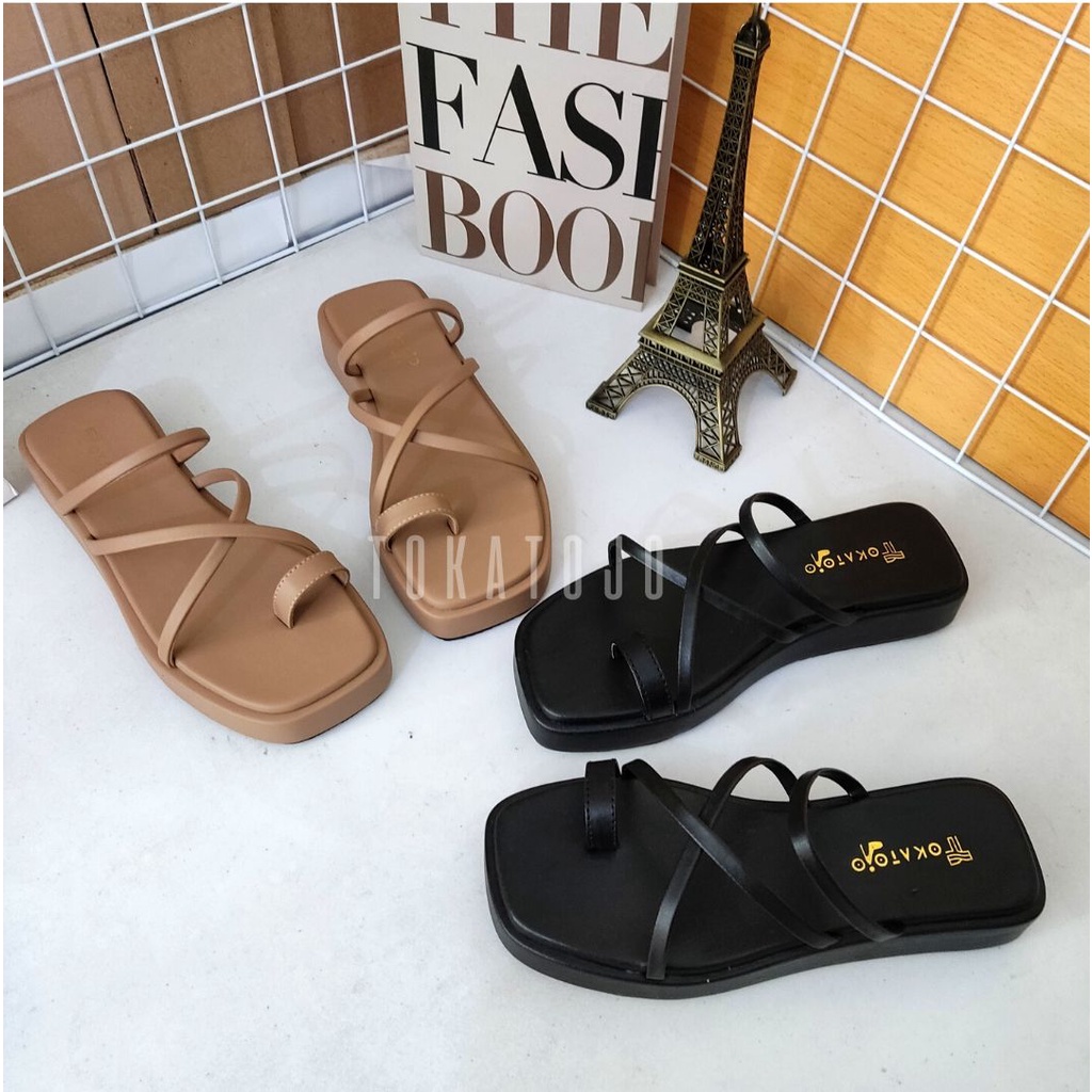 Sandal flatform Wanita tali empuk sol anti slip Sandal wanita terbaru