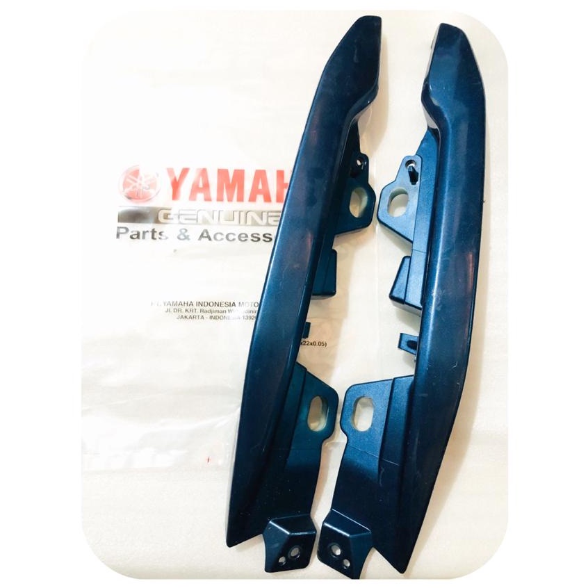 BODY BEHEL PEGANGAN BELAKANG JOK ALL NEW VIXION BIRU BARU ASLI YAMAHA
