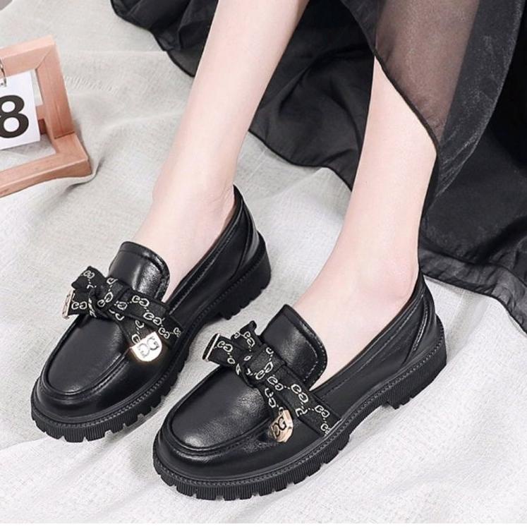 Paling Diminati Sepatu Docmart Wanita Terbaru / Sepatu Loafer Wanita / Docmart Bow / Sepatu Flat Wan