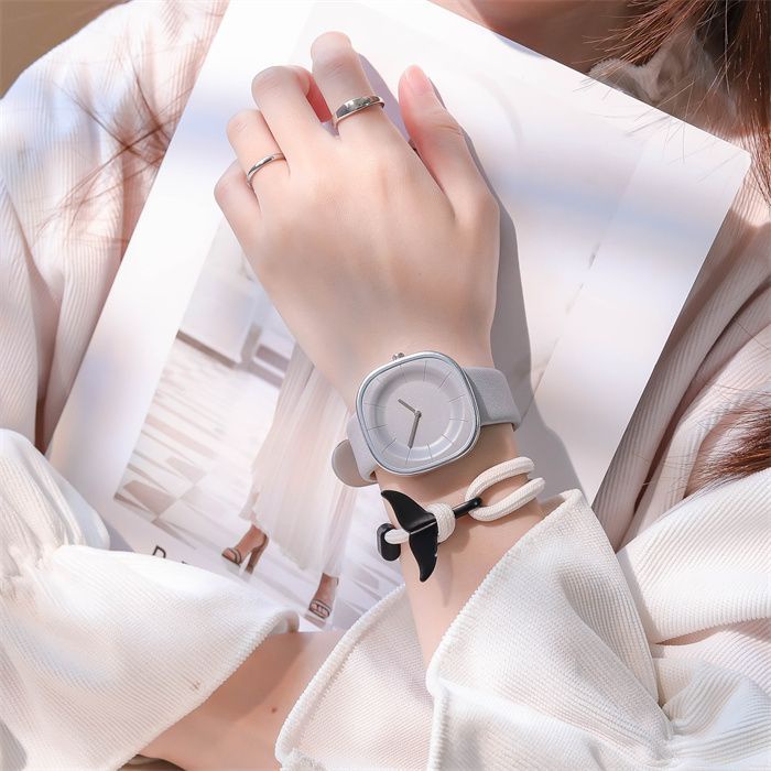 Jam Tangan Wanita Quartz Fashion Terbaru Anti Air Waterresistant Tali Strap Kulit Premium Original Import RG 33 Model Simple Mewah Elegant Korean Style Women Watch (FREE BOX + BUBBLE WRAP)