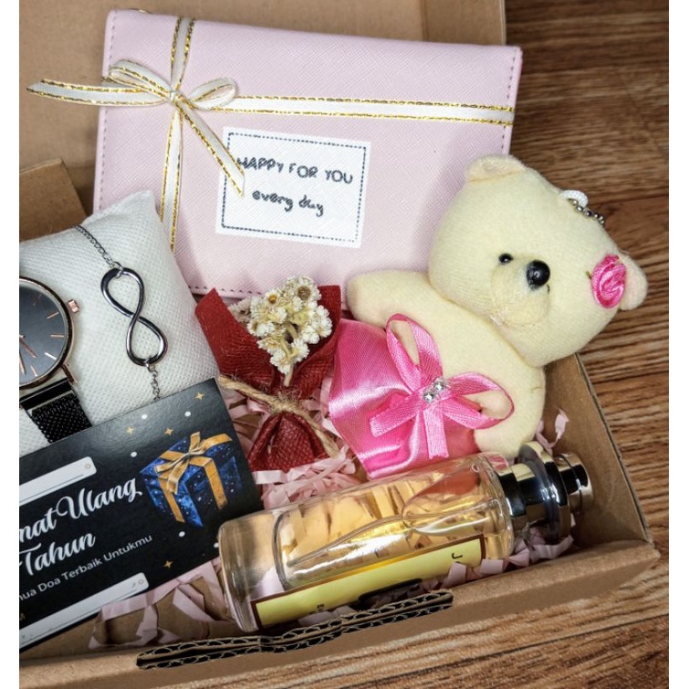 Hampers ulang tahun kado cewek hadiah wanita murah GiftBox