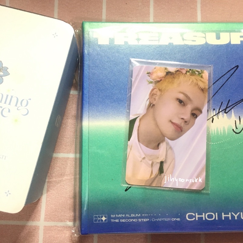 POB Bene Weverse Blooming Treasure Hyunsuk Crown