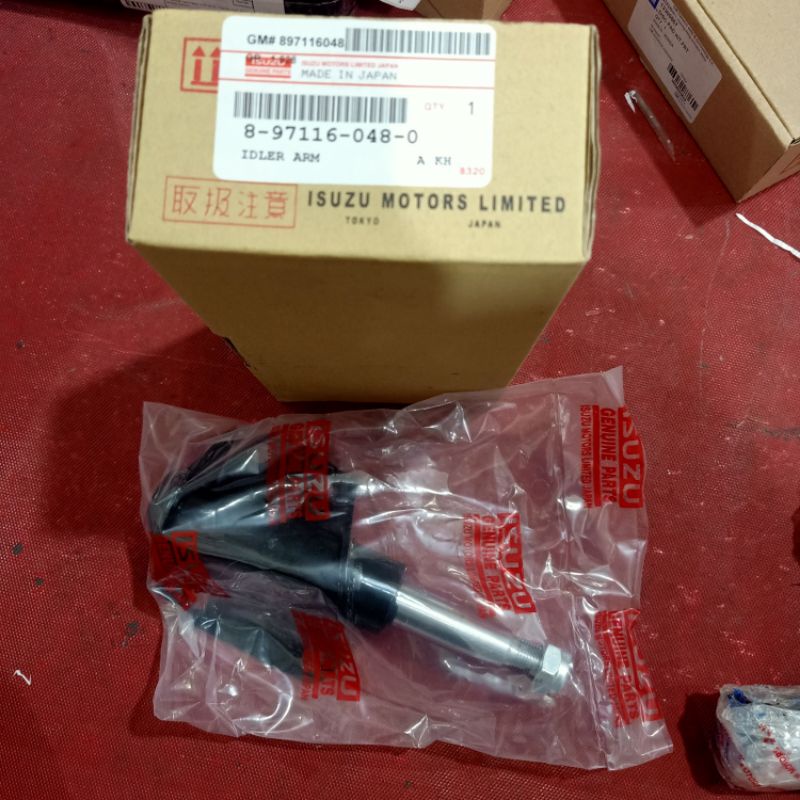 idler arm center arm Isuzu panther