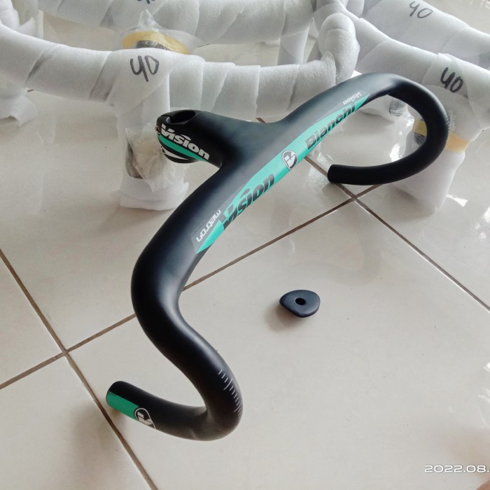 DROPBAR CARBON INTEGRATED HANDLEBAR VISION METRON