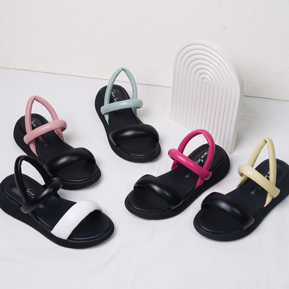 SARASARA YUK - LARA Sepatu Sandal Anak Perempuan Wedges Tinggi 4cm Usia 3 - 10 Tahun Size 31 - 35 Model Silang dua Tali Strap Belakang Hak Sedang Sendal Gunung Cewek 32 33 34 SARA SARA Warna Green Kekinian Terbaru Shoes Ori Original Mall Official Store