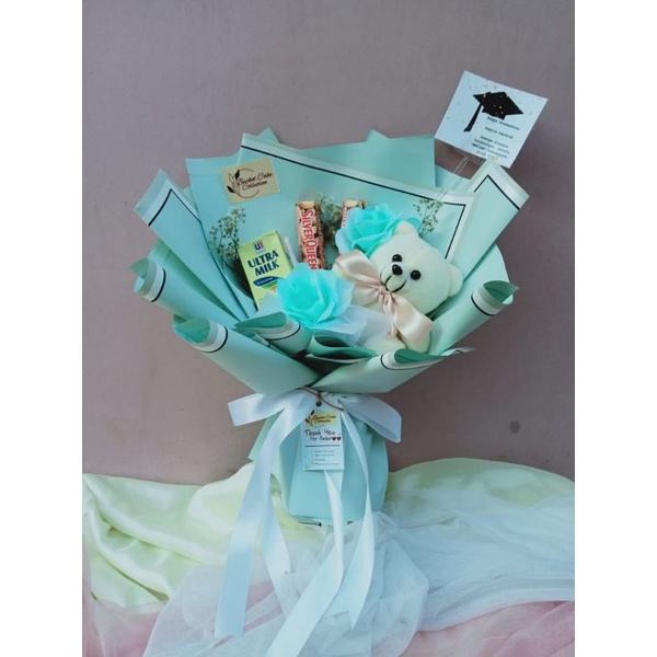 

buket bunga Coklat buket Snack murah buket wisuda murah buket ulang tahun murah