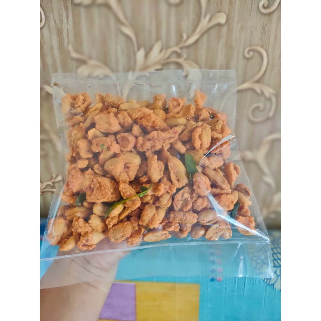 

Kacang bali cap bangkok gayatri 250gr/kacang renyah gurih/camilan renyah/snack kiloan