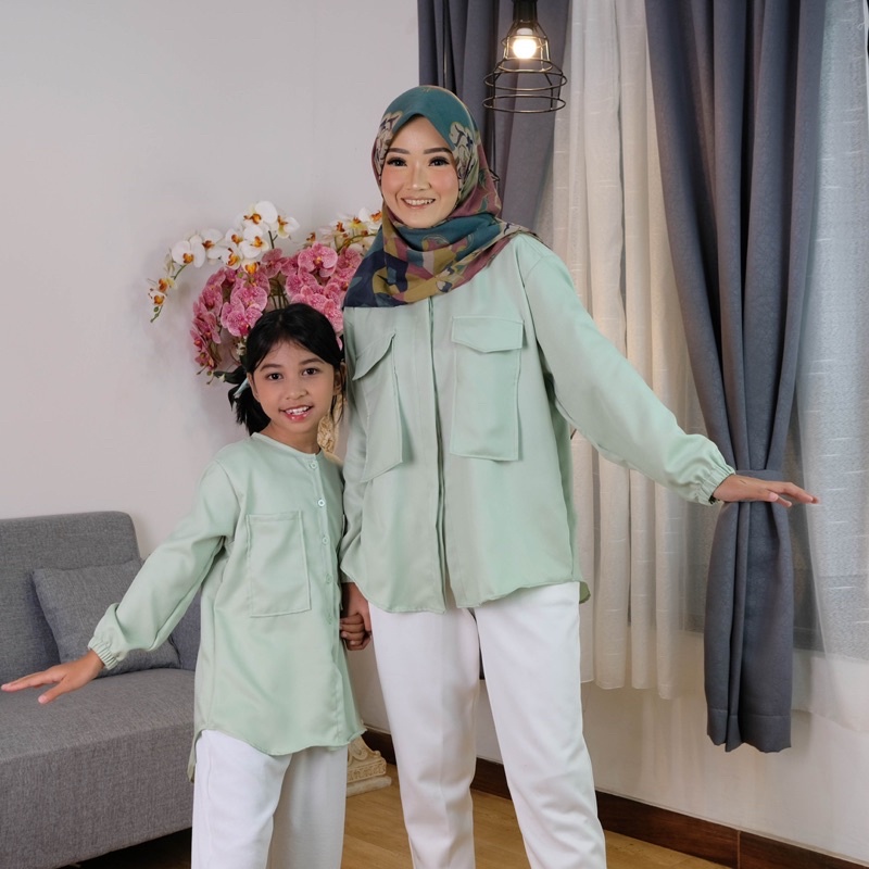 KEMEJA COUPLE IBU DAN ANAK KEMEJA POLOS KHILA COUPLE