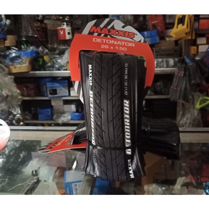 Maxxis Detonator