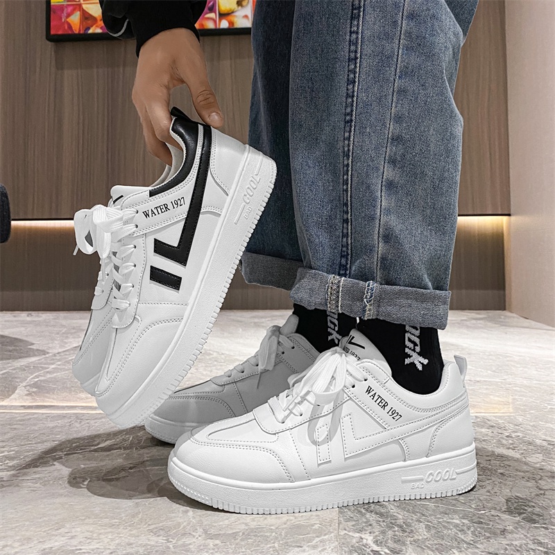 Mainland Sneakers Putih Pria Sport Kekinian Sepatu Olahraga Outdoor KSR108