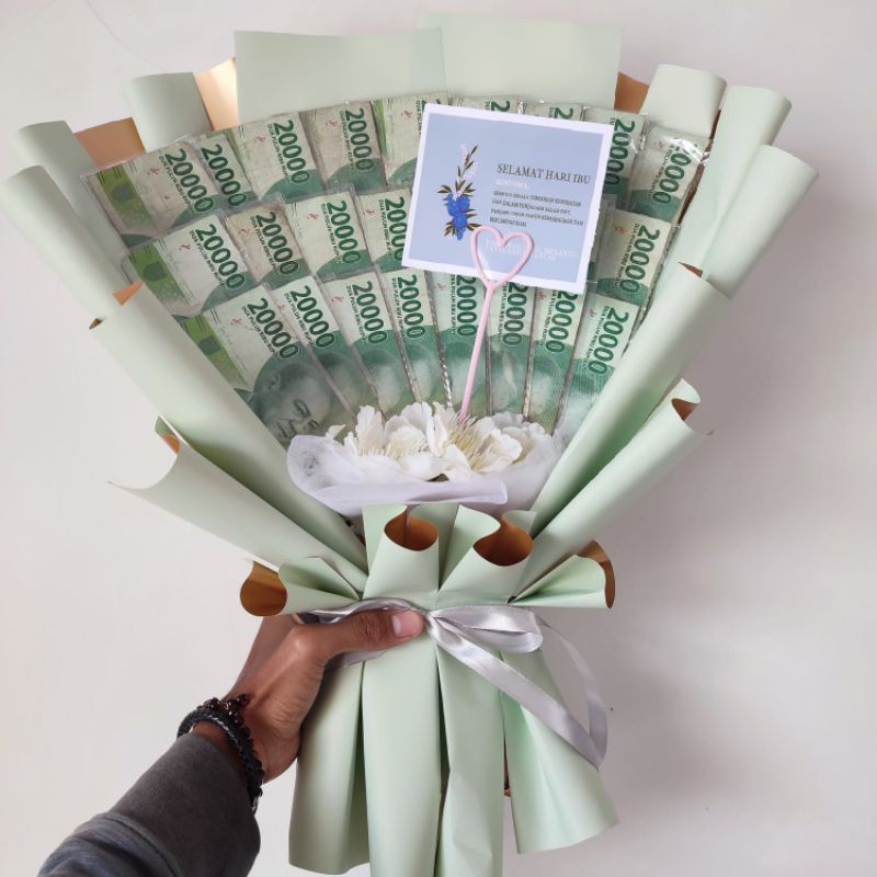 Buket bouquet wisuda pernikahan ulang tahun dan acara besar bisa request warna dan tambah kartu ucapan