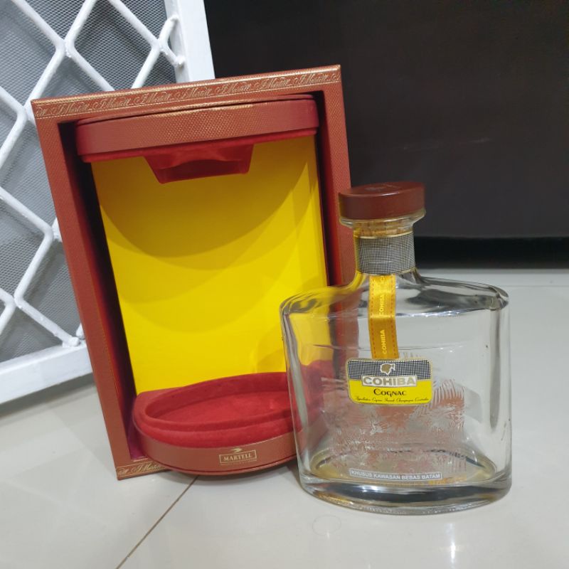 Botol Bekas / Botol Kaca Minuman COHIBA COGNAC Murah beserta box asli