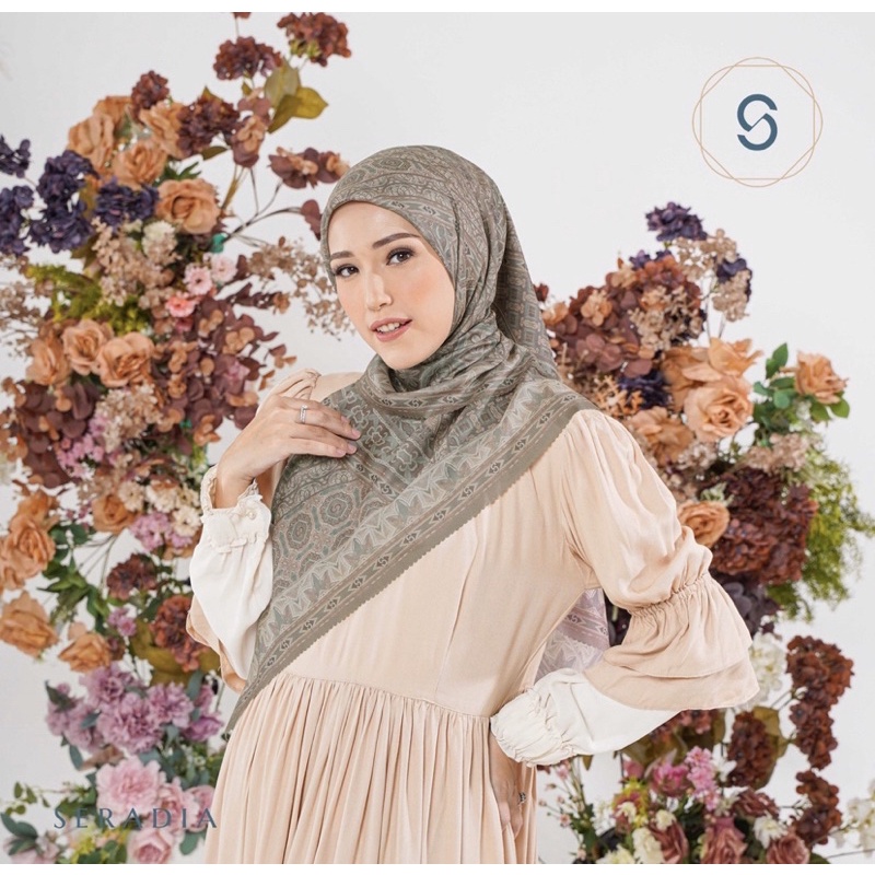 Preloved hijab Seradia x Adelia Pasha